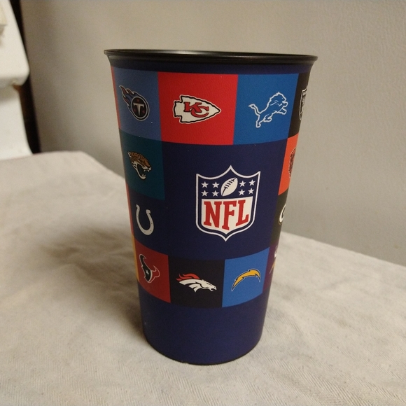 NFL Dining 7eleven Nfl Team Logos Stadium Plastic Cup Dynamic